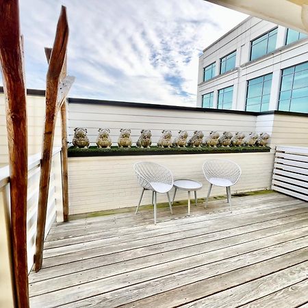 The Hive 302 King With Balcony Hotel Wilmington Ngoại thất bức ảnh