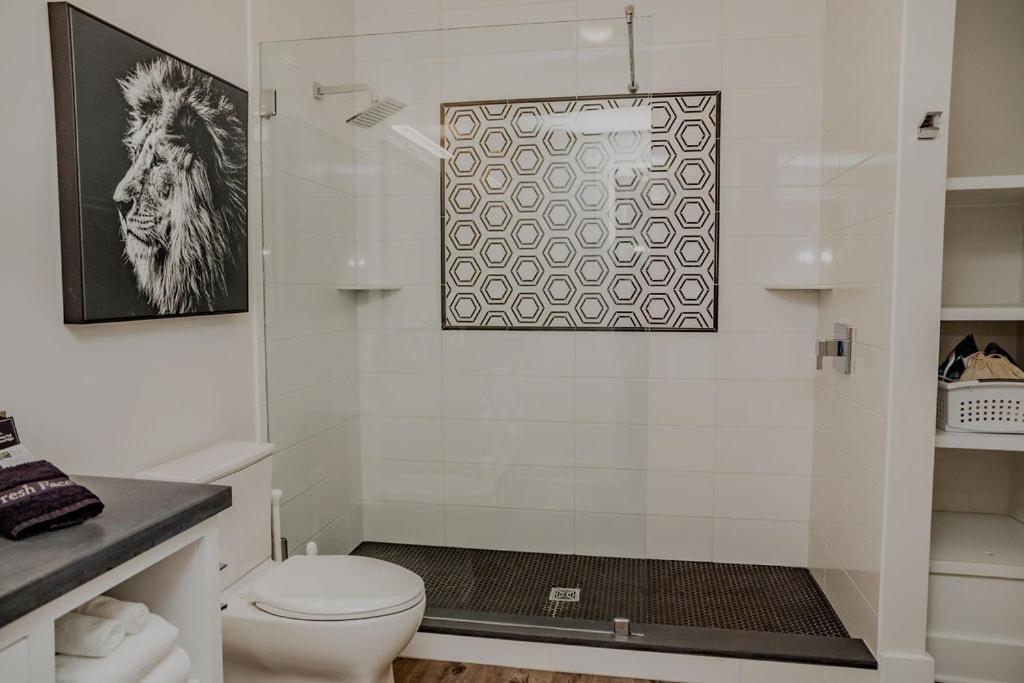 The Hive 302 King With Balcony Hotel Wilmington Ngoại thất bức ảnh