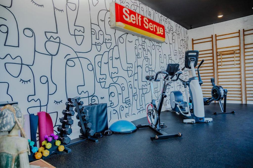 The Hive 302 King With Balcony Hotel Wilmington Ngoại thất bức ảnh