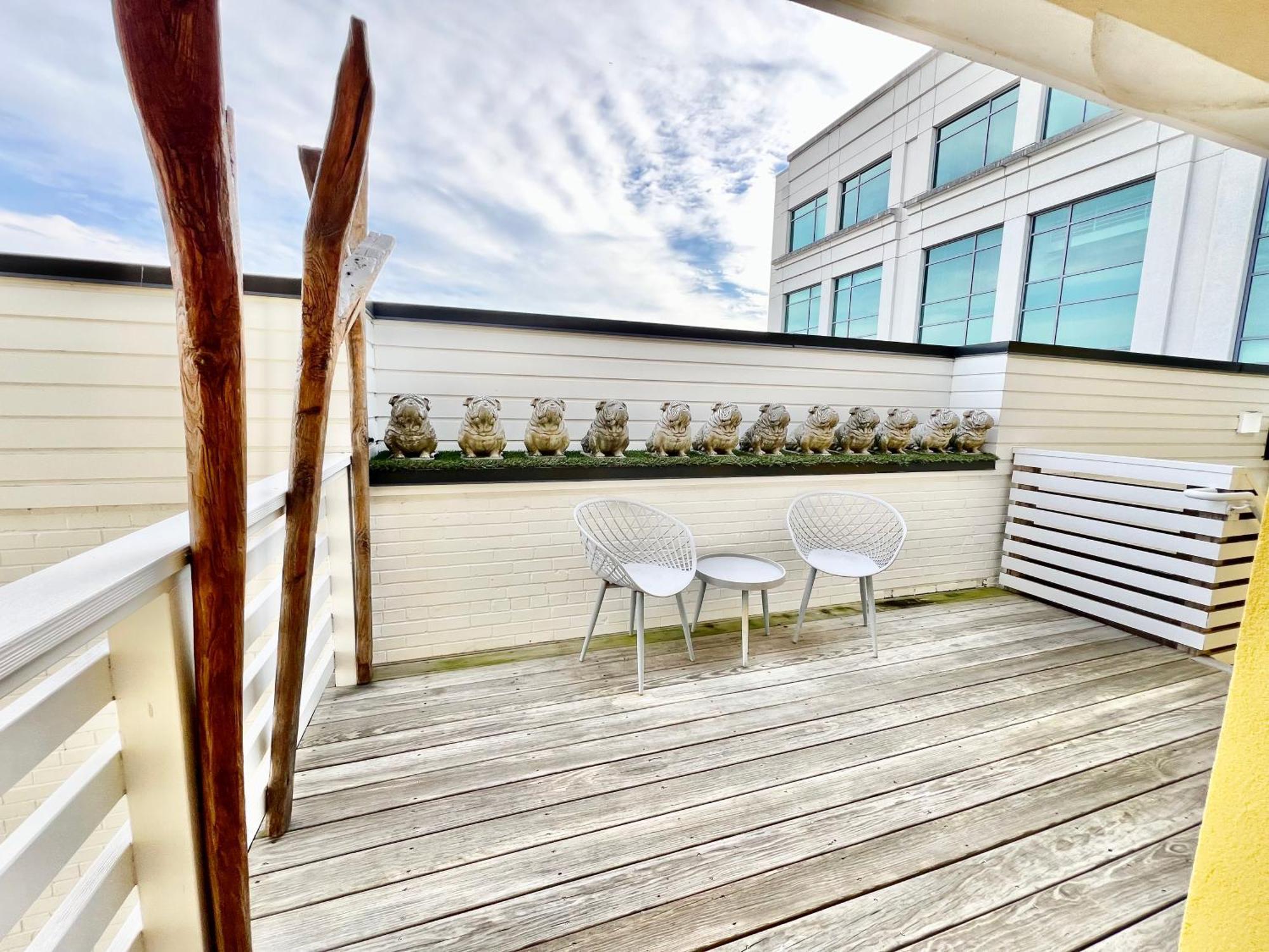 The Hive 302 King With Balcony Hotel Wilmington Ngoại thất bức ảnh