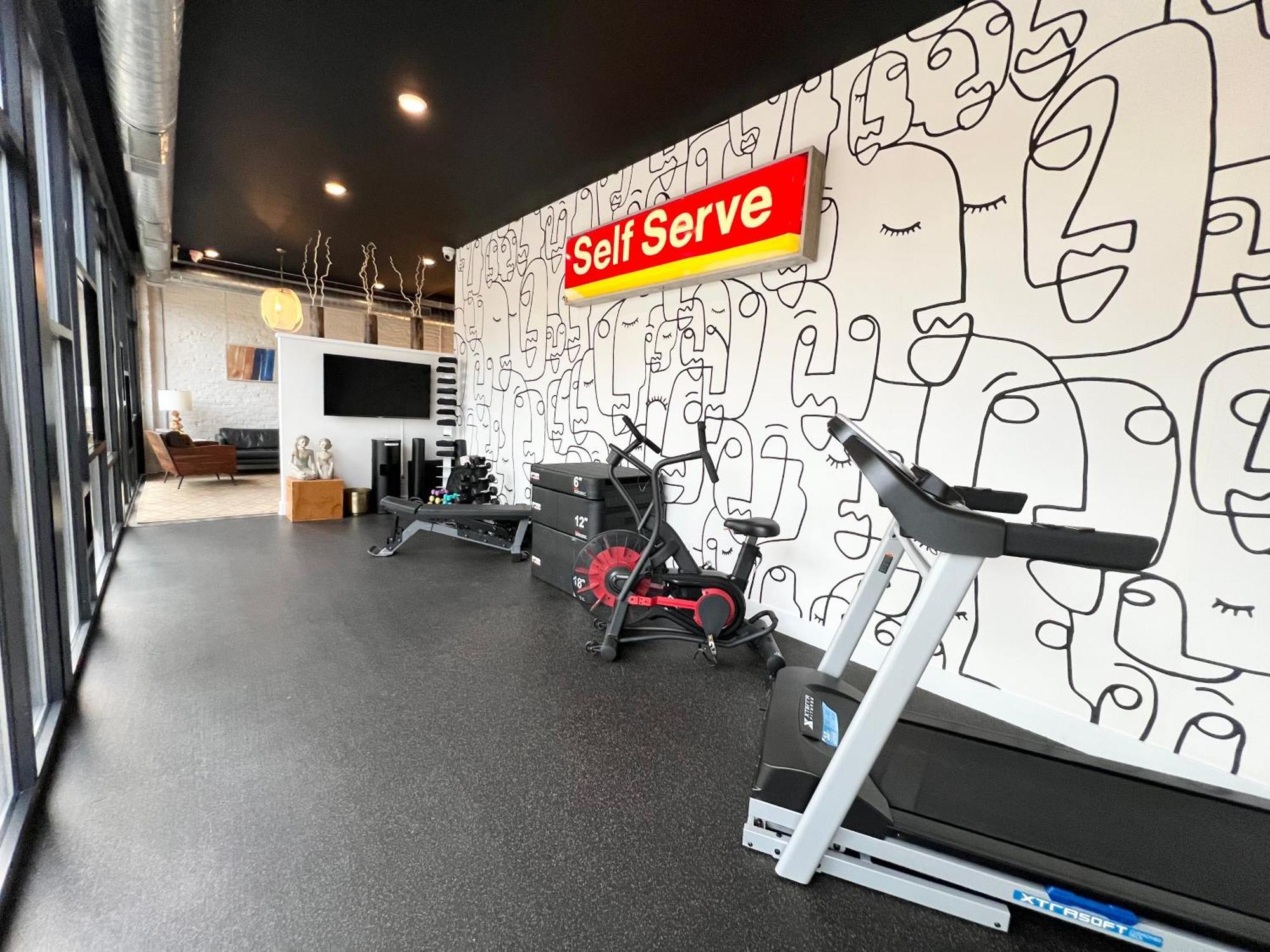 The Hive 302 King With Balcony Hotel Wilmington Ngoại thất bức ảnh